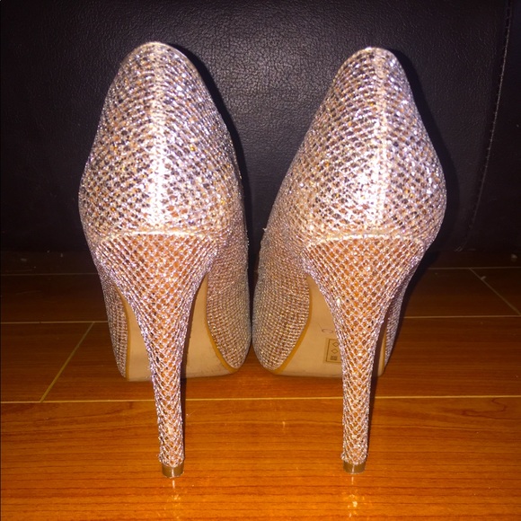 Stunning Sparkly Aldo Pageant Heels (Size 7.5) - Picture 3 of 4